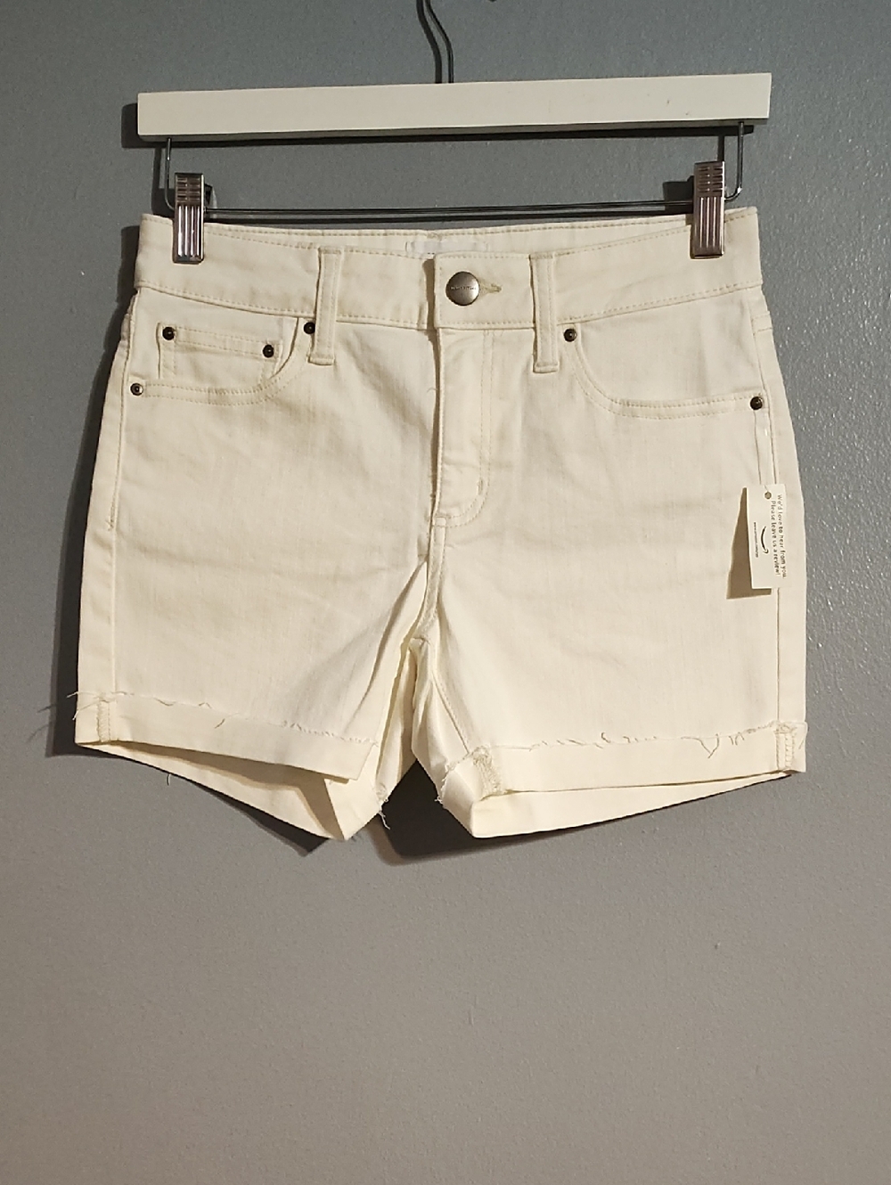 Daily Ritual Denim Women's Cream Shorts